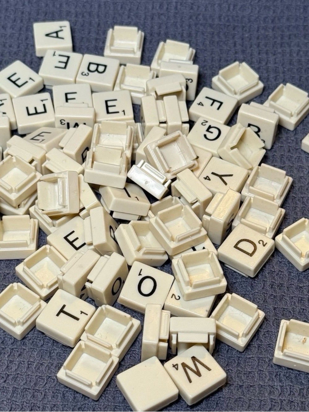 2001 Folio Edition Scrabble Travel Game
Replacement Tiles Lot Snap In Place